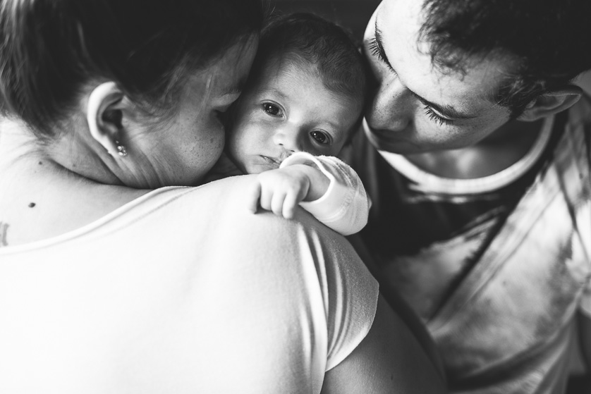 Ensayo fotográfico de familia, sesión de fotos de recién nacido, maternidad en Bariloche por Daniela Liska